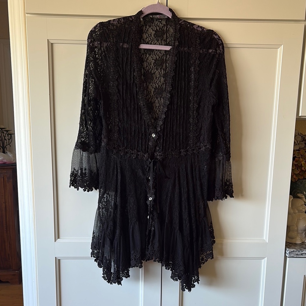 The Pyramid Collection Black Lace Tunic with Asymmetrical Hem